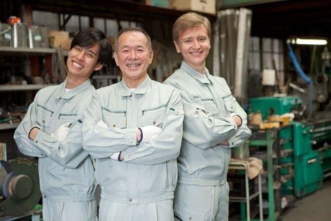 TUYỂN 5 NAM NỮ KỸ SƯ CƠ KHÍ, CƠ ĐIỆN, IT, Ô TÔ